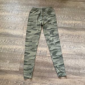 So camo leggings Size XS